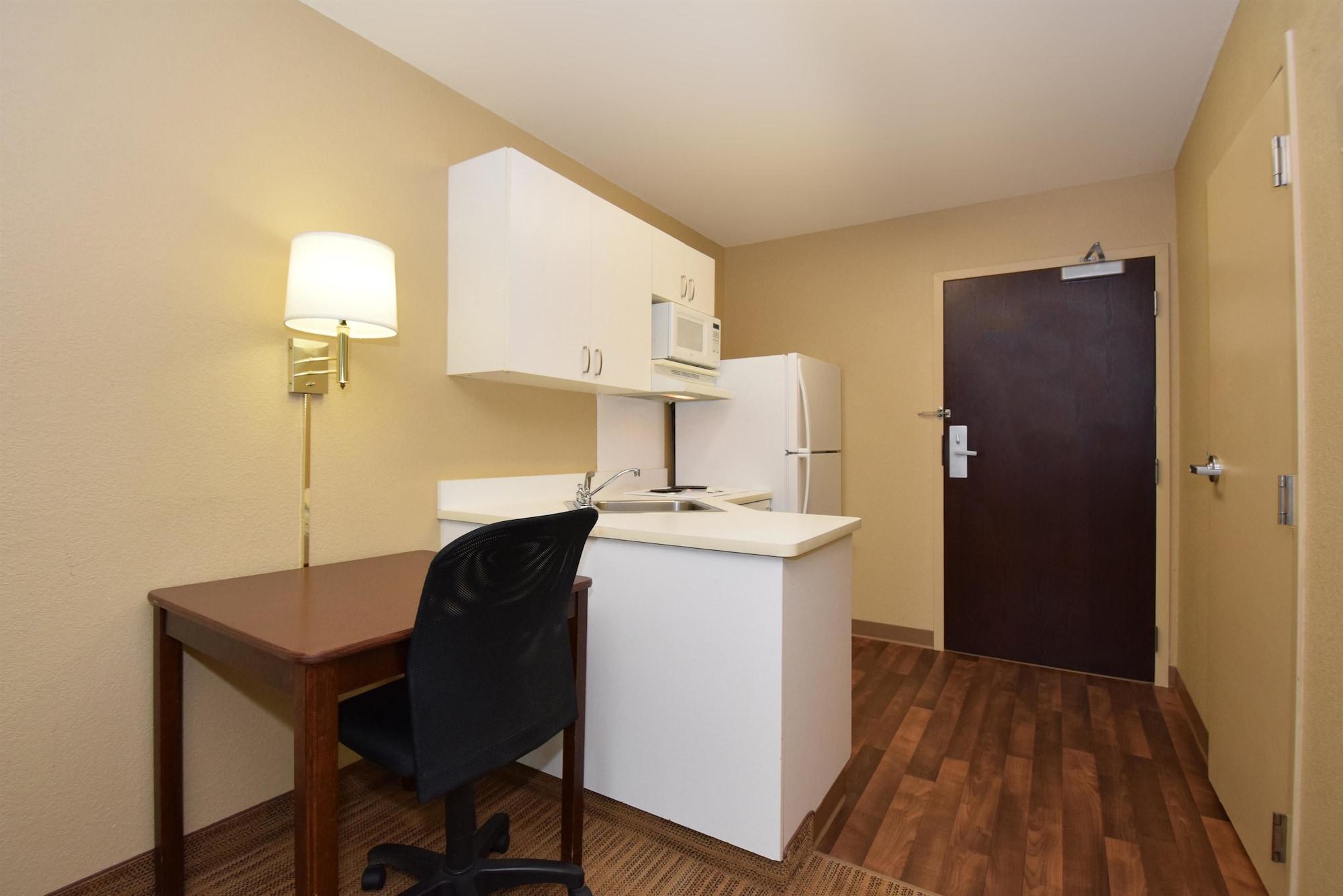 Extended Stay America Select Suites - Houston - Willowbrook - Hwy 249 Экстерьер фото