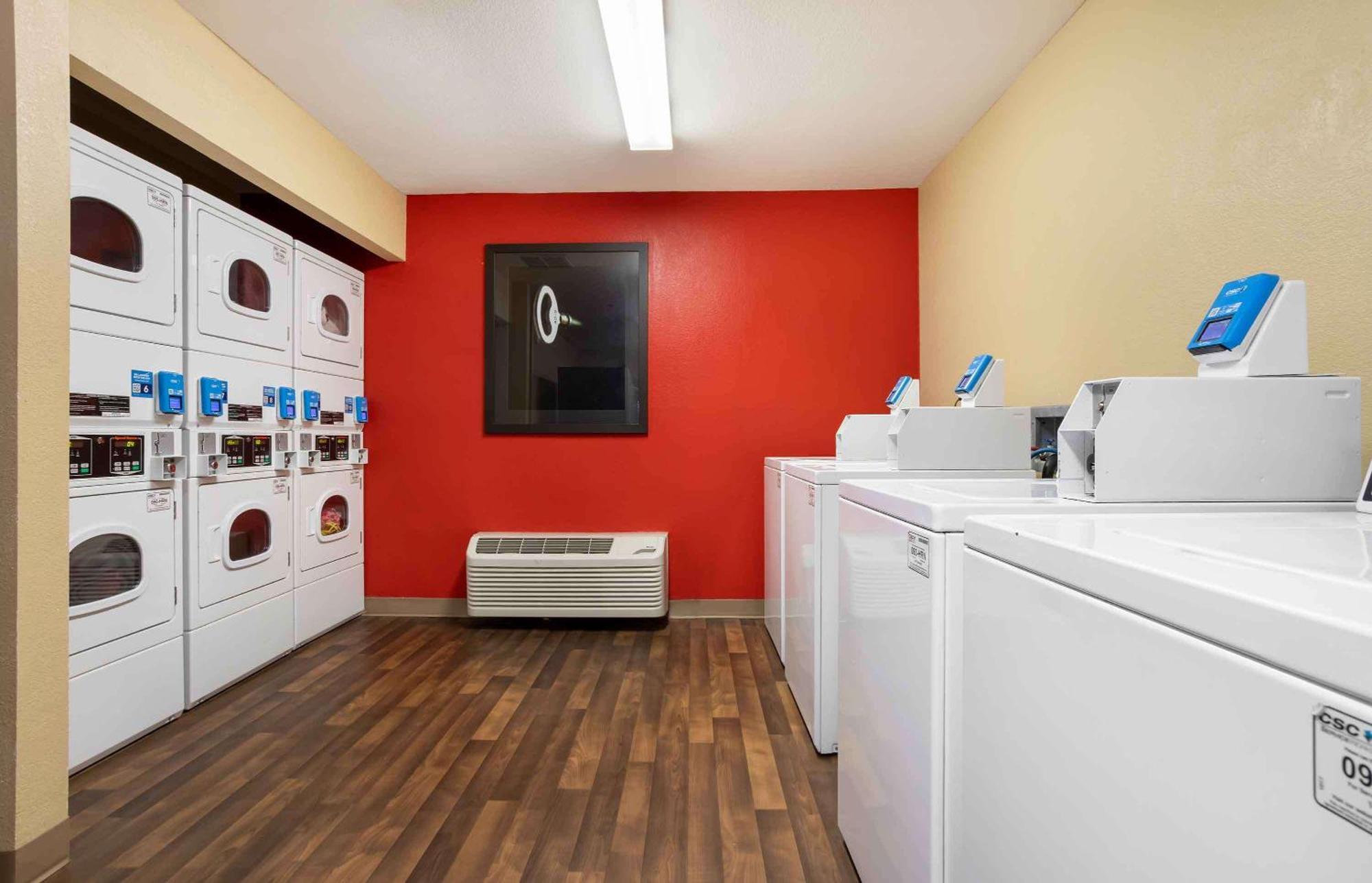 Extended Stay America Select Suites - Houston - Willowbrook - Hwy 249 Экстерьер фото