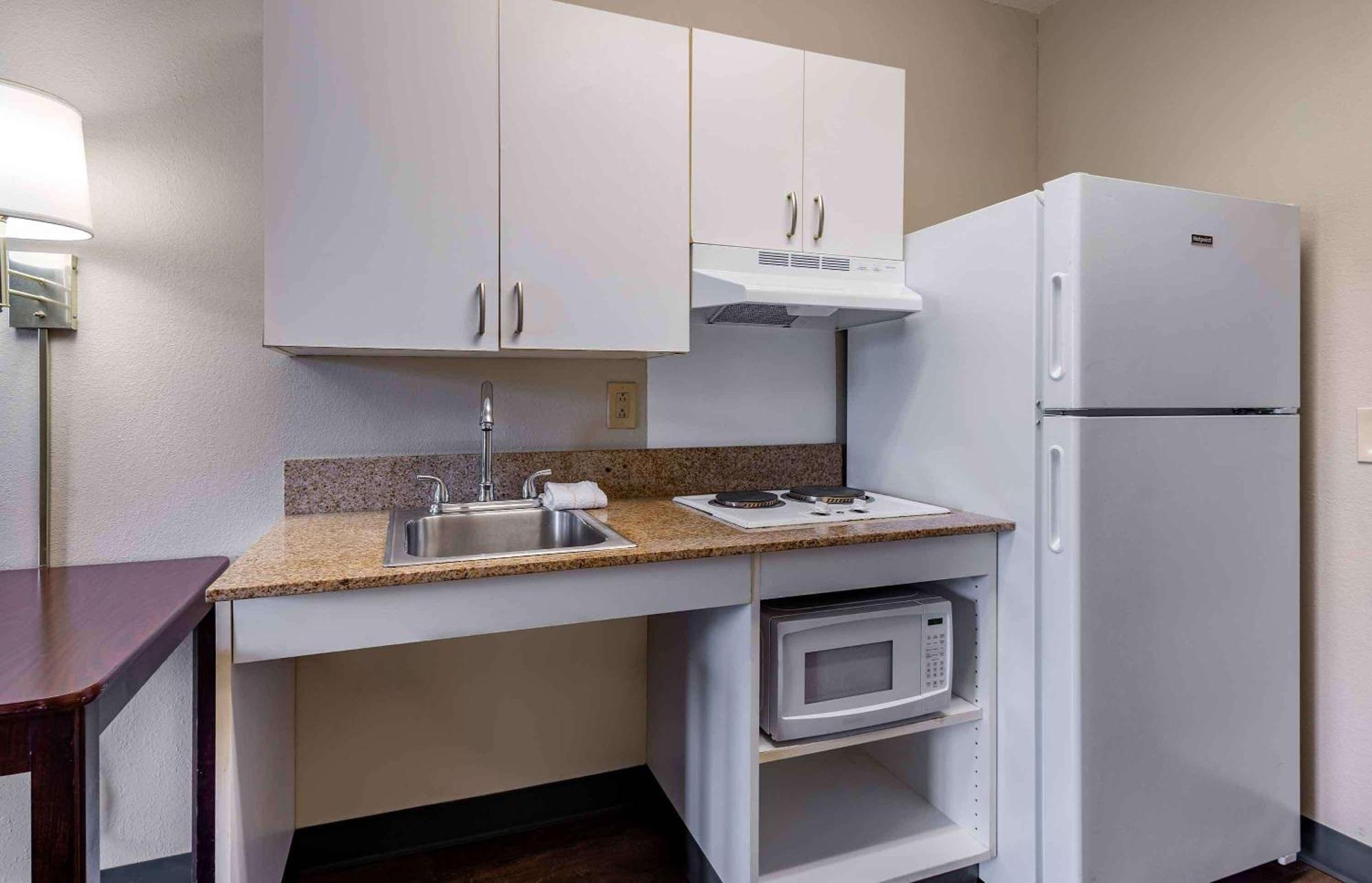 Extended Stay America Select Suites - Houston - Willowbrook - Hwy 249 Экстерьер фото