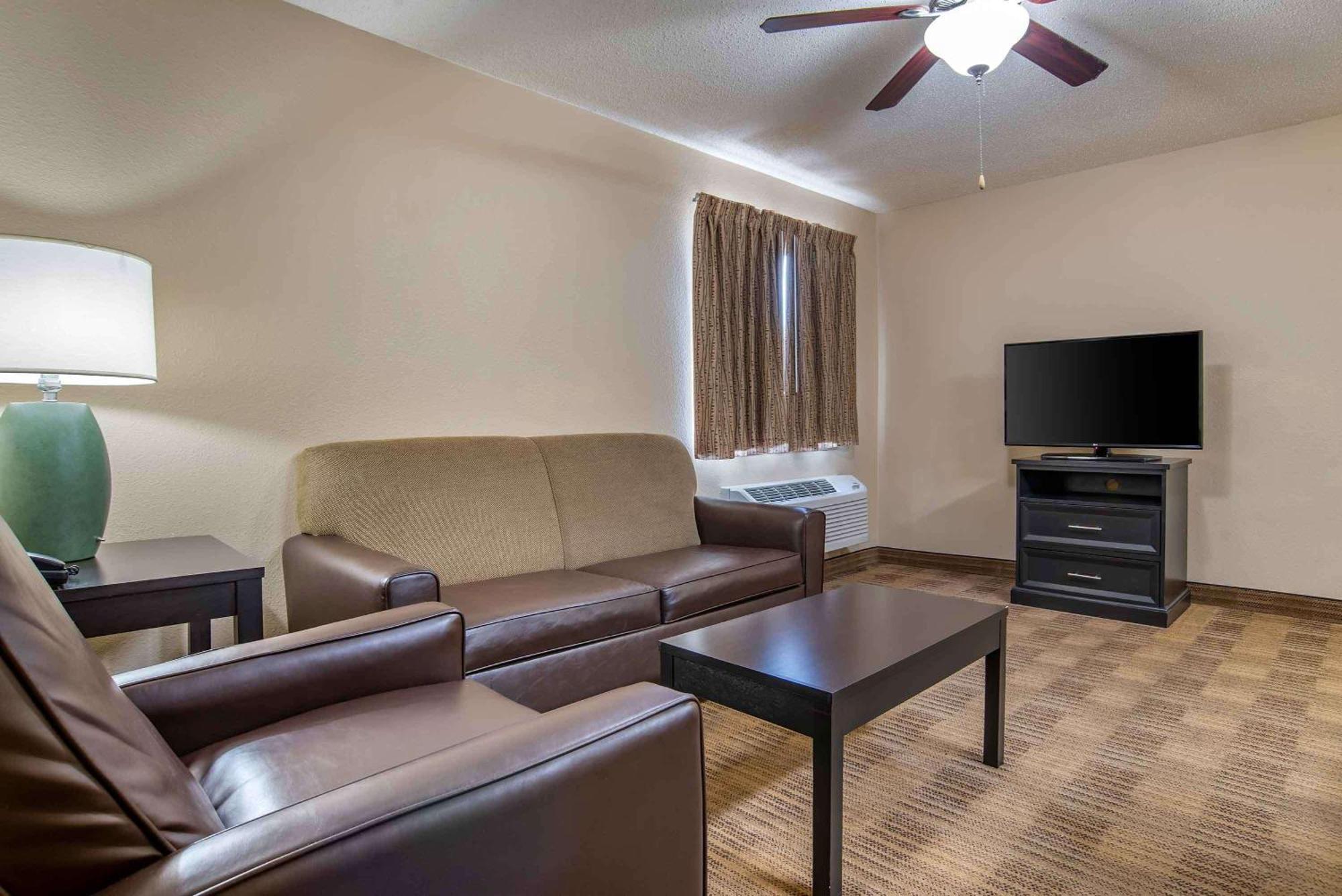 Extended Stay America Select Suites - Houston - Willowbrook - Hwy 249 Экстерьер фото