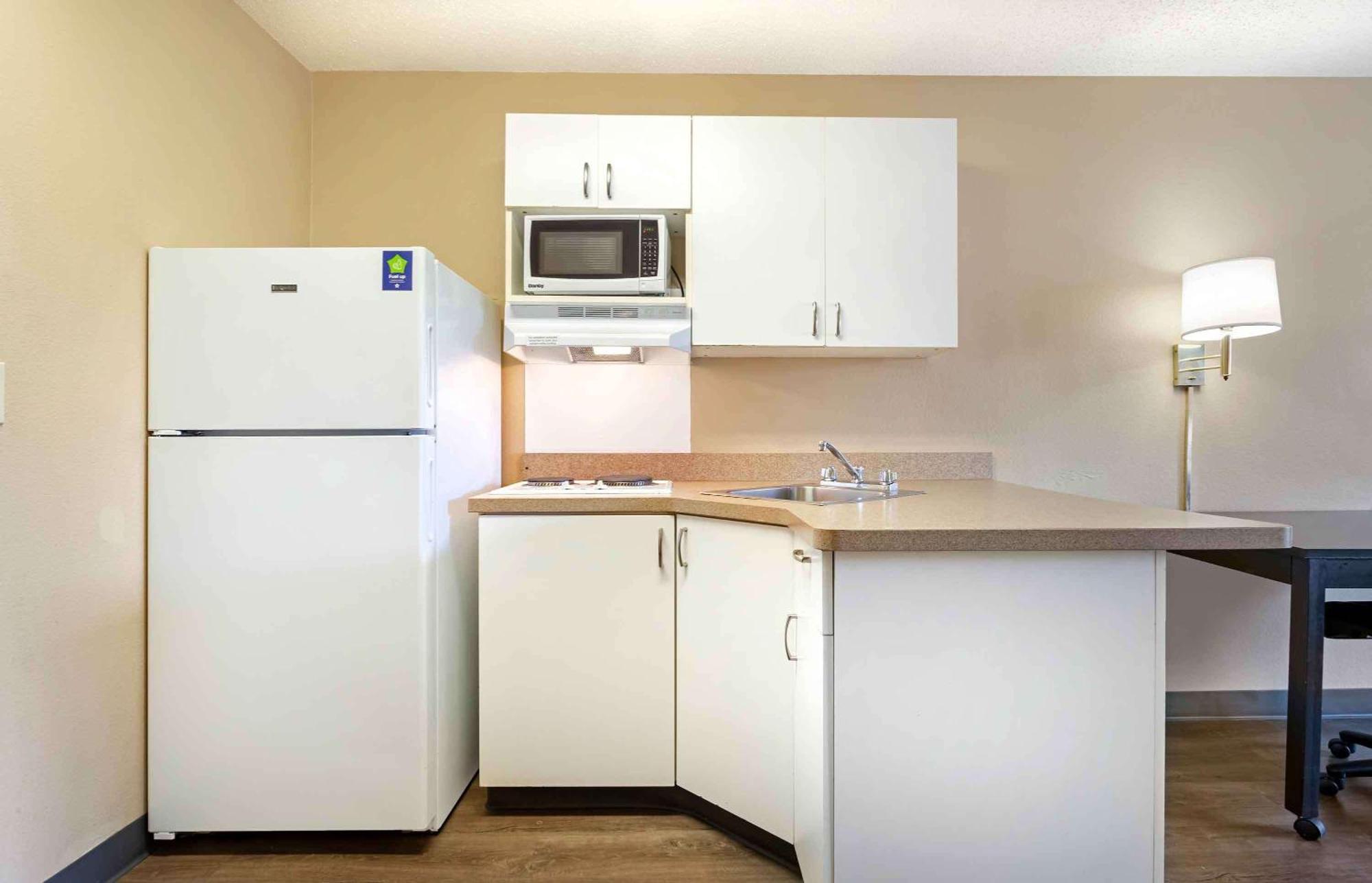 Extended Stay America Select Suites - Houston - Willowbrook - Hwy 249 Экстерьер фото