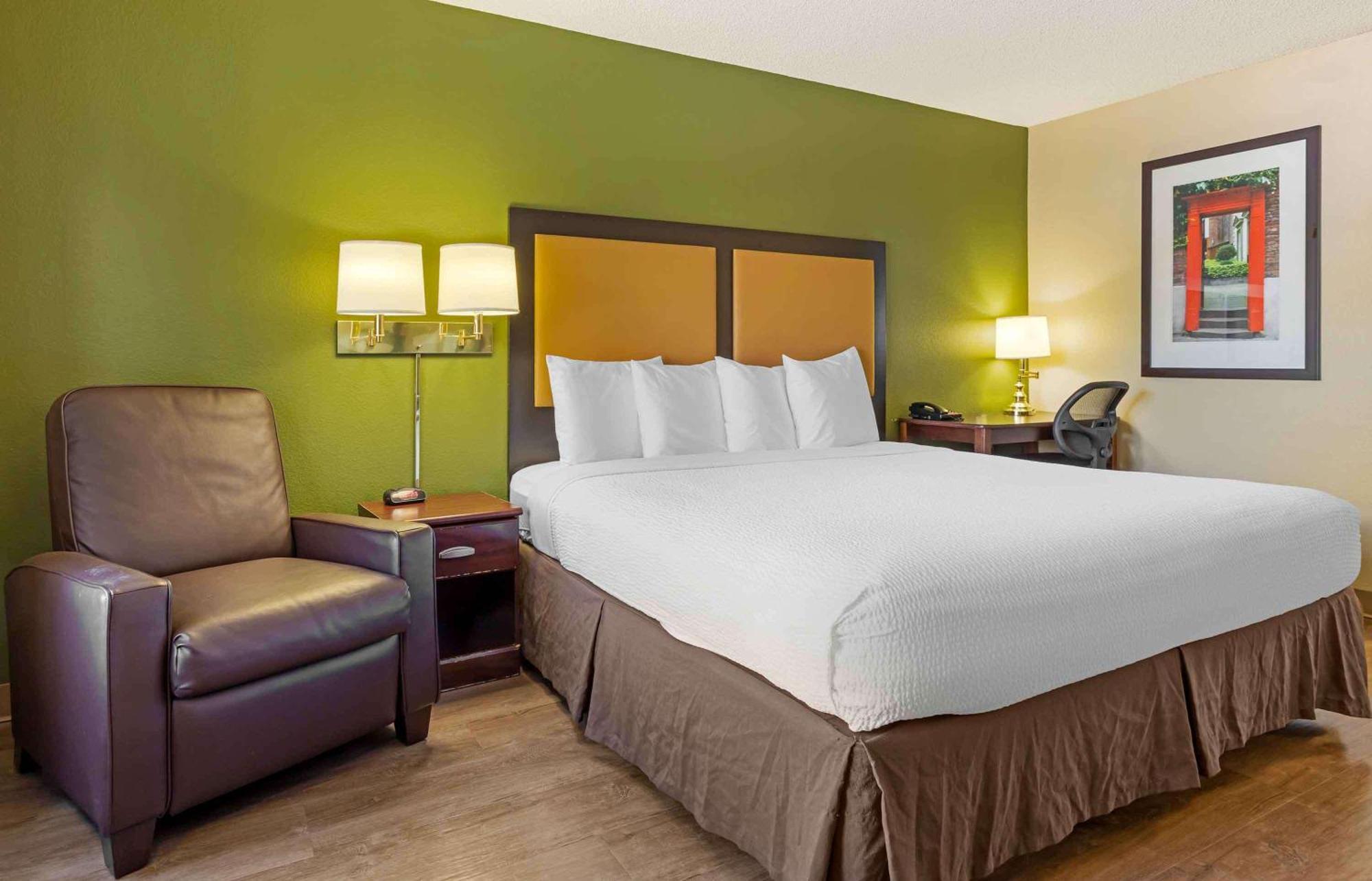 Extended Stay America Select Suites - Houston - Willowbrook - Hwy 249 Экстерьер фото