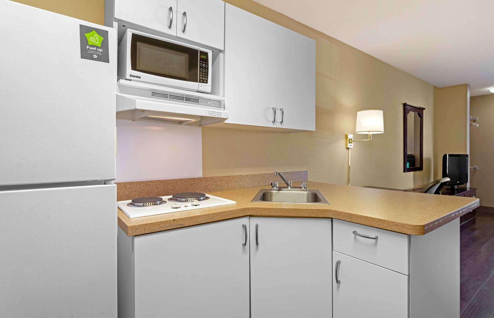 Extended Stay America Select Suites - Houston - Willowbrook - Hwy 249 Экстерьер фото