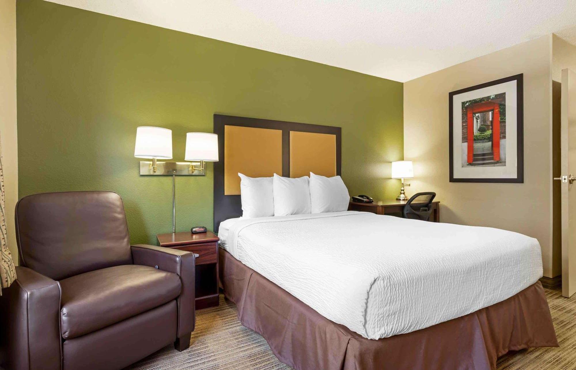 Extended Stay America Select Suites - Houston - Willowbrook - Hwy 249 Экстерьер фото