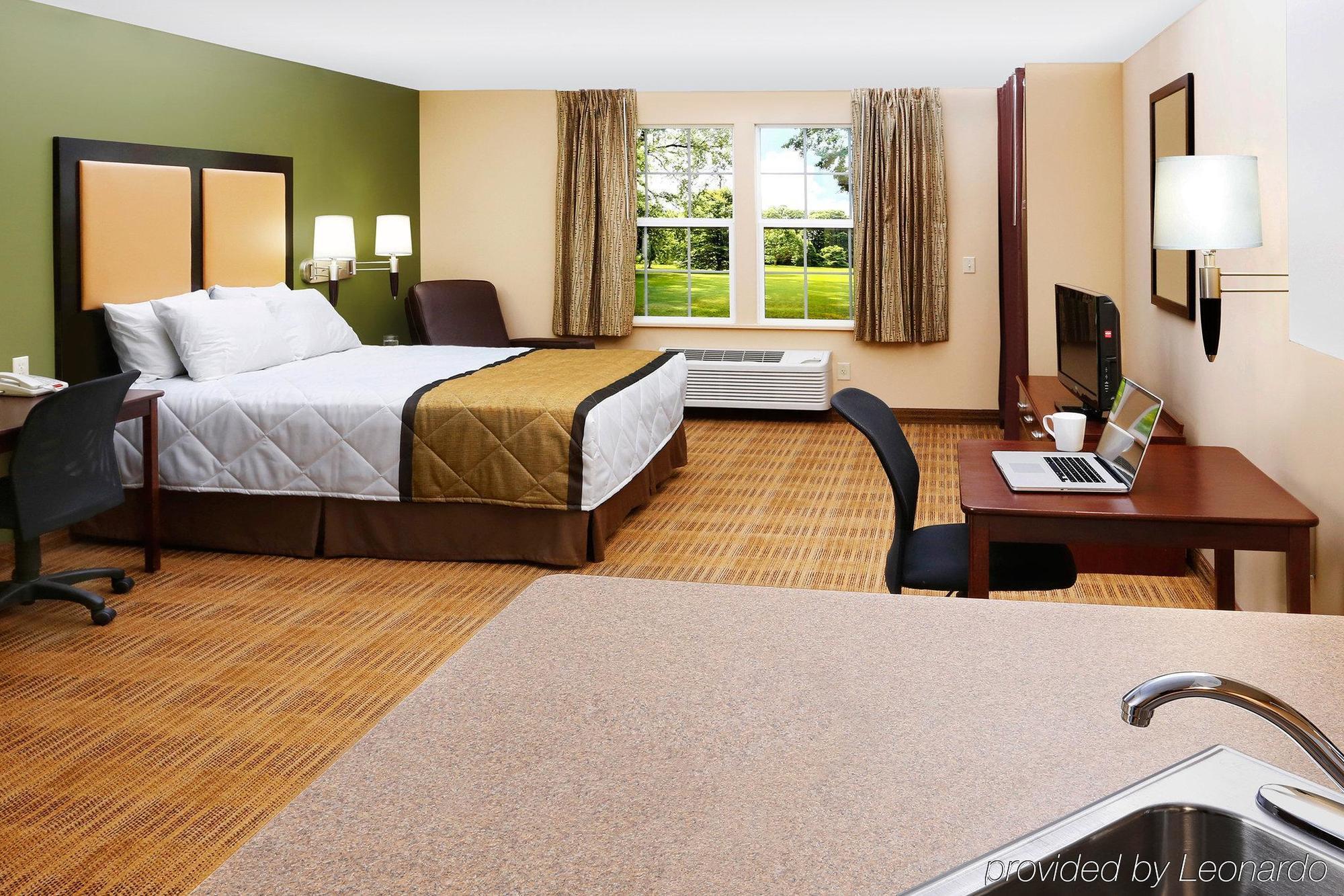 Extended Stay America Select Suites - Houston - Willowbrook - Hwy 249 Экстерьер фото