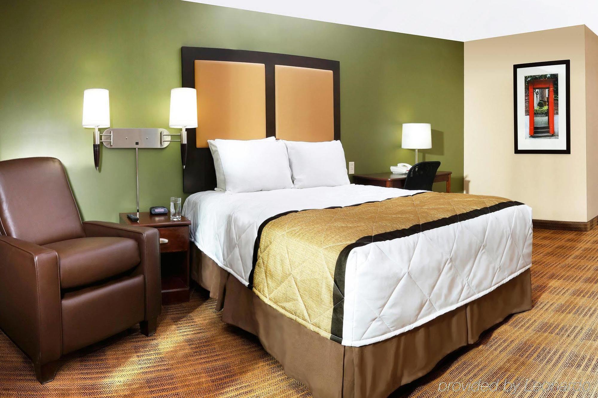 Extended Stay America Select Suites - Houston - Willowbrook - Hwy 249 Экстерьер фото